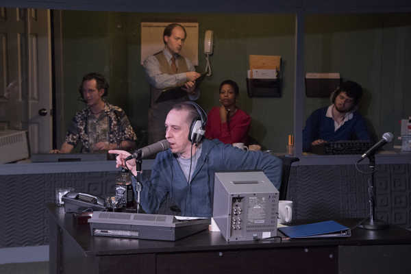 Photo Flash: 5th Wall Theatre Presents TALK RADIO Image